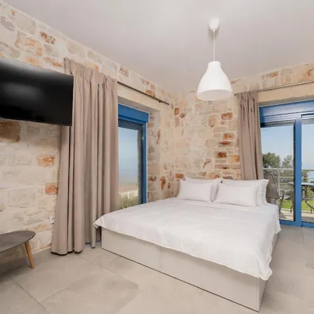 Royal Majestic Residences With Pool & Sea View, North Zakynthos, By Tk Premium Apart-hotel