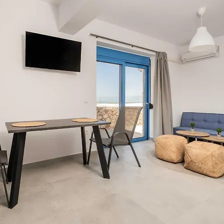 Royal Majestic Residences With Pool & Sea View, North Zakynthos, By Tk Premium Aparthotel Skinária